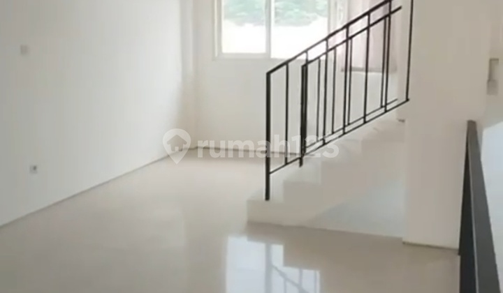 Suitable for Business/Office, Shophouse Zero on Jemursari Main Road, Surabaya 2