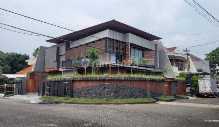 Mewah, New Tropical House Manyar Kertoadi 2