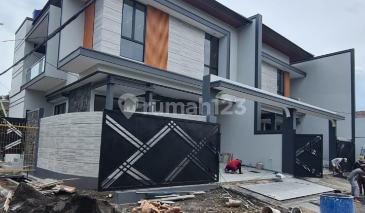 New Minimalis Modern di Sutorejo Prima - Rumah Hook Favorite 1