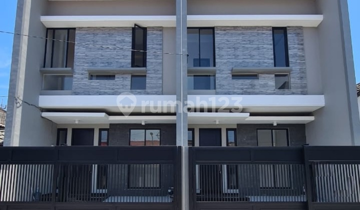 New Minimalis Klampis Semolo Dekat Raya Merr Dan Galaxy Mall New Minimalis Klampis Semolo Dekat Raya Merr Dan Galaxy Mall