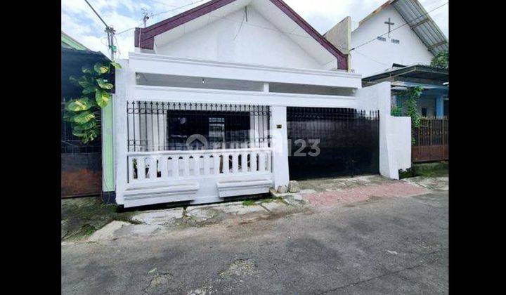 Rumah Sudah Renovasi Unfurnished SHM di Jl Nias 2 Ngemplak Gilingan , Solo 1