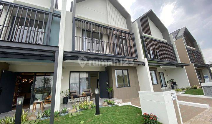  Rumah 3 Lantai Unfurnished Bagus di Cluster Strozzi Summarecon Gading Serpong, Gading Serpong 1