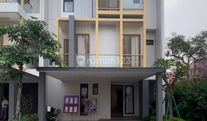  Rumah 3 Lantai Semi Furnished Bagus Lainnya - PPJB, Girik, Adat, dll di Cluster NAMEE EONA BSD, BSD 1