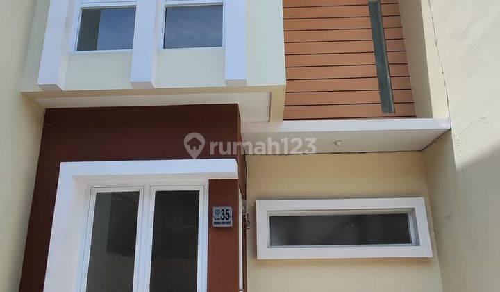 Rumah 2 Lantai Siap Huni Pogot Kedungcowek Surabaya 1