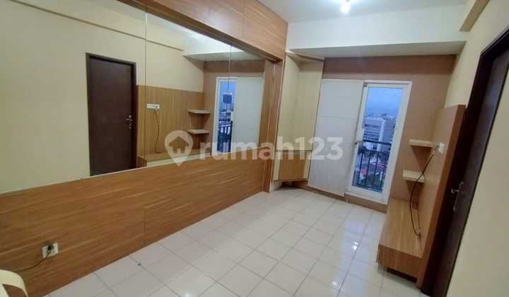 Jual Apartemen MURAH BANGET Puri Park View 2BR Semi Furnished Jual Apartemen MURAH BANGET Puri Park View 2BR Semi Furnished
