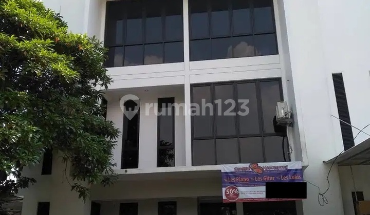 Jual Rumah Bagus Furnished
