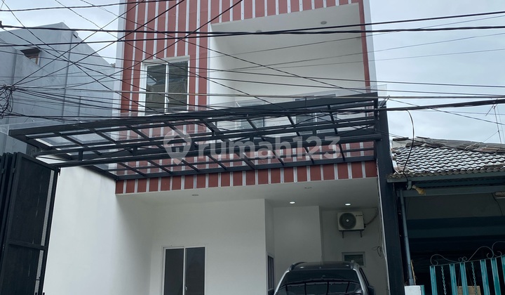 Sell Luxurious House with Super Strong Foundation in Pluit Karang, North Jakarta 2