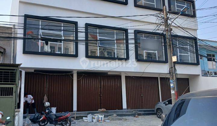 Dijual atau Disewa Ruko Baru Taman Ratu, Jakarta Barat 1