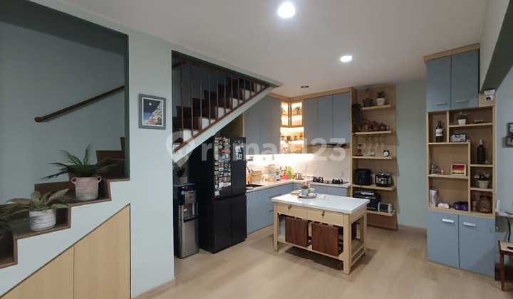 Langka ! Jarang Ada ! Jual Rumah Kemanggisan Design Interior Modern Scandinavian Di Bawah Harga Pasar ! 1