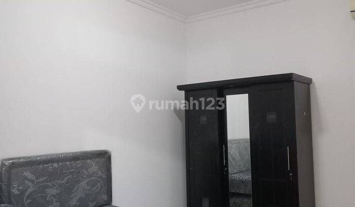 Rumah 2 Lantai Bagus di Ciomas, Jakarta Selatan 2