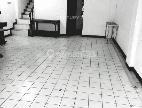 Disewakan Ruko Di Pusat Pertokoan Pamulang Permai DR16362 2