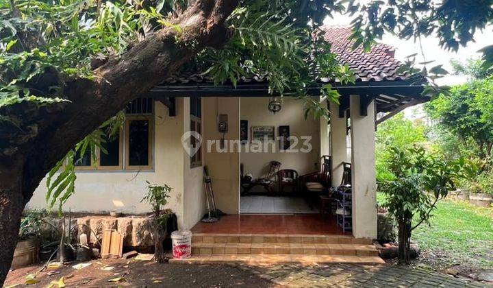 IW 12770 Rumah Asri Hook KomplekKembangan Jakarta Barat 2