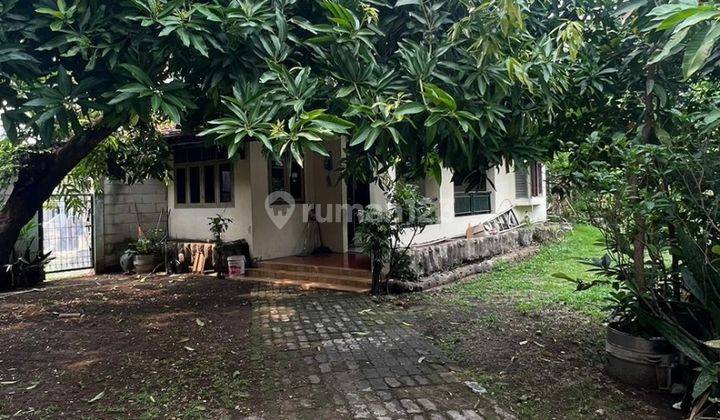 IW 12770 Rumah Asri Hook KomplekKembangan Jakarta Barat 1