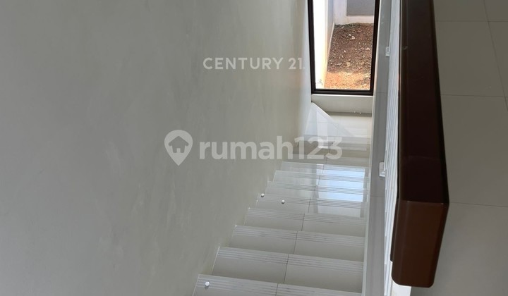 Disewakan Rumah 2 Lantai Strategis Di Discovery Bintaro SC16222 2