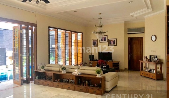 Rumah Siap Huni Tenang Ada Swim Pool Di Pondok Indah Fr14222