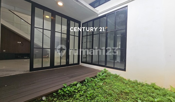 Beautiful 2-Story House Ready to Occupy in Sector 7 Bintaro Lr 17873 2