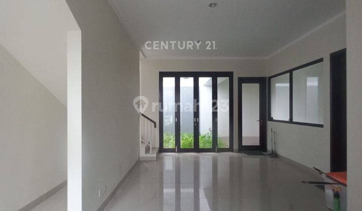 Disewakan Rumah 2 Lantai Strategis Di Discovery Bintaro SC16222 1