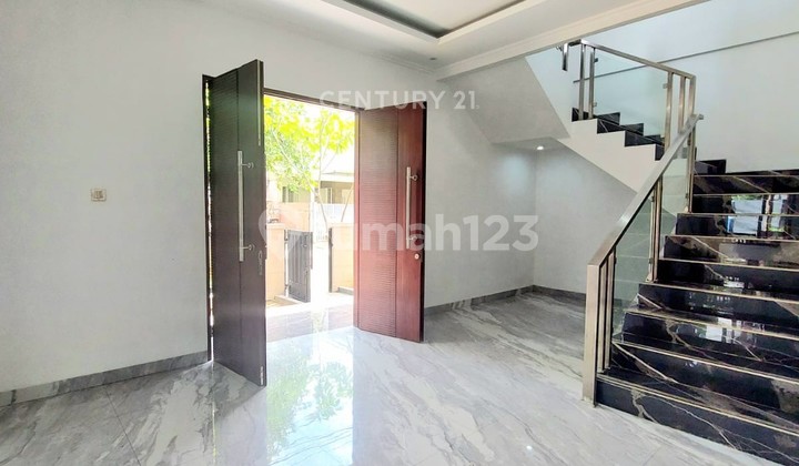 For Sale New House Hook Position in Maleo Sector 9 Bintaro SC15701