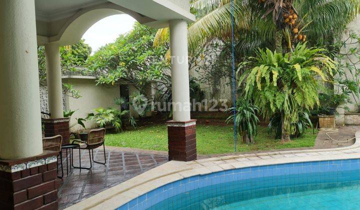 Rumah Dijual Cepat Dg Swimming Pool Di Villa Cinere SC13230 2