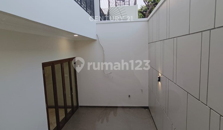 Rumah Cantik Elegant di Pesanggrahan Rn17534 2