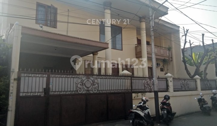 Rumah Besar bisa untuk Usaha di Jakarta Selatan Dm17416