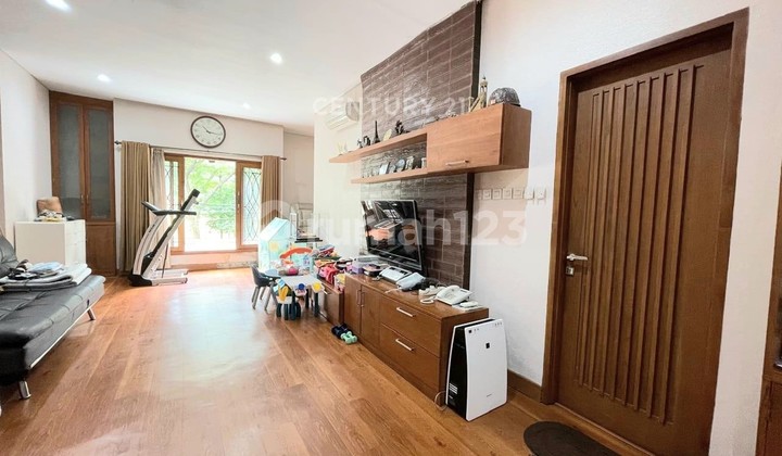 Rumah Luas Ada Swimming Pool Di Bintaro CWIW17001 2