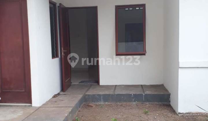 Rumah 1 Lantai Dekat Mall Living 2