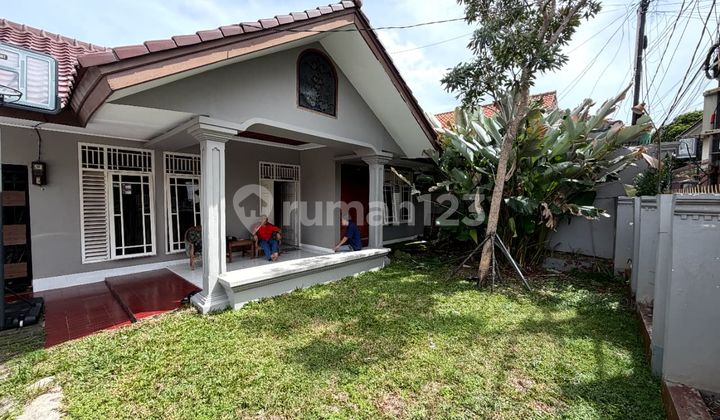 Rumah Jual Hitung Tanah Cocok Kuliner atau Kafe di Jakarta Barat