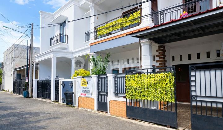 Rumah Samping Tmii Bagus dan Langsung Huni Jual Cepat