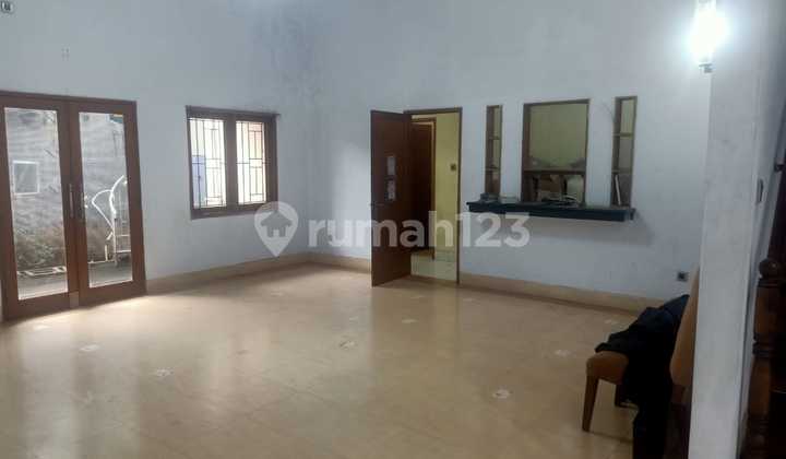 Rumah Luas Mewah Di Jatiwaringin  2