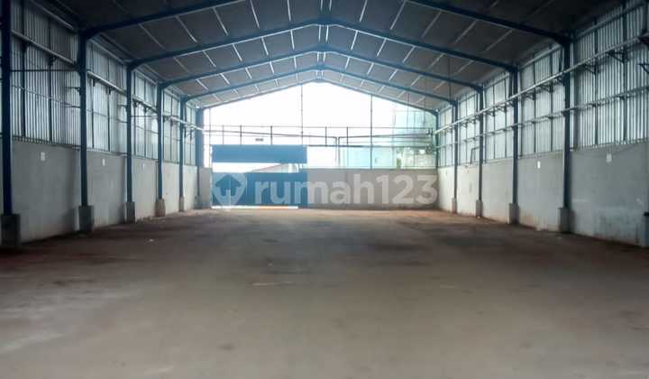 Warehouse For Sale In Cileungsi, area 4000 m2