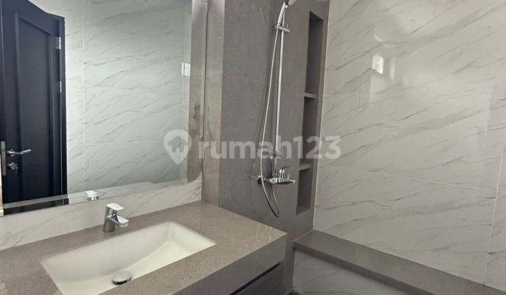 For sale House in Foresta BSD CITY Tangerang Selatan 2