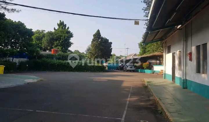 For sale ex-factory in Cileungsi, location 1 km from toll gate.