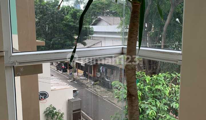 Rumah di Jual di Benhil dengan view Gedung MPR 2