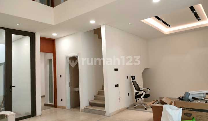 Dijual Rumah Metland cyber puri, Semi Furnish, Interior design, Dekat akses Tol