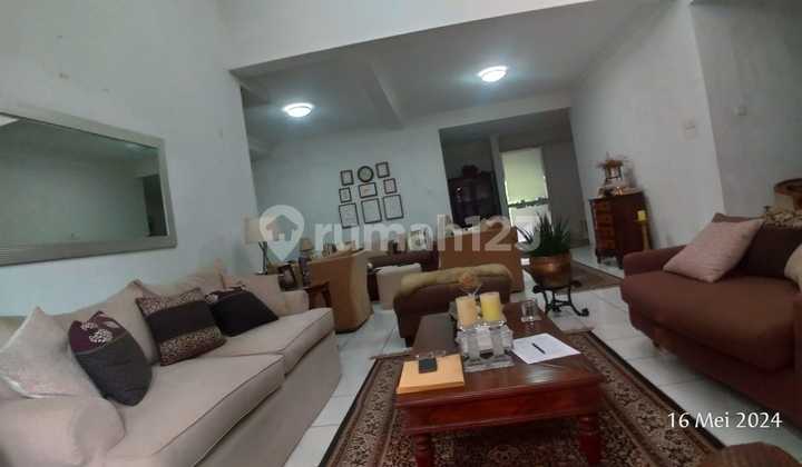 Rumah Modern Strategis Siap Huni Dekat Toll Veteran Bintaro 2