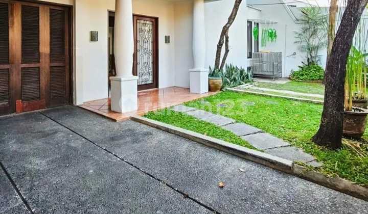 Rumah Modern di Bintaro Jaya Sektor 2 Strategis Siap Huni 2