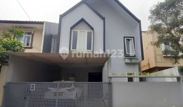 Dijual Rumah 2lt Siap Huni Komplek Strategis Dekat Mrt