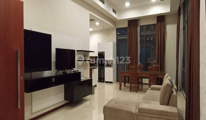 DISEWAKAN MURAH APARTEMEN SENOPATI PENTHOUSE FULL FURNISHED PRIVATE LIFT VIE SUDIRMAN LANTAI FAVOURITE  Apartemen Senopati Penthouse 2 Kamar Tidur Furnished 2
