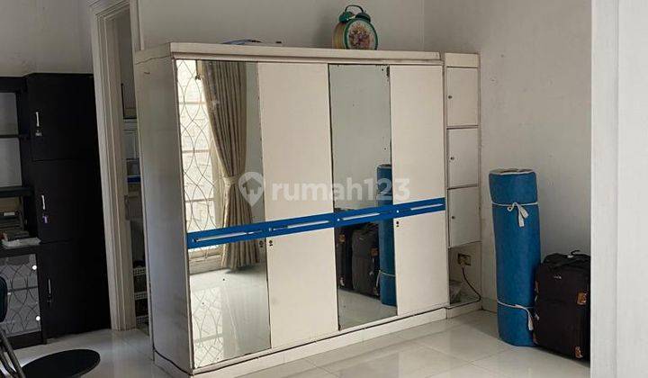 Rumah Bagus Semi Furnished SHM di Jalan Kudus, Jakarta Pusat Siap Pakai 2