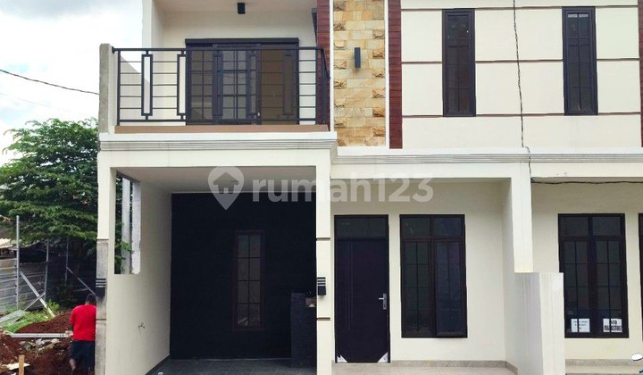 2-Story Ready-to-Occupy Cluster House in Radar Auri Cimanggis Depok, No Additional Fees
