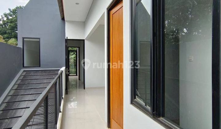 Rumah Design Premium Free Biaya di Komplek Besar di Mampang Depok 2