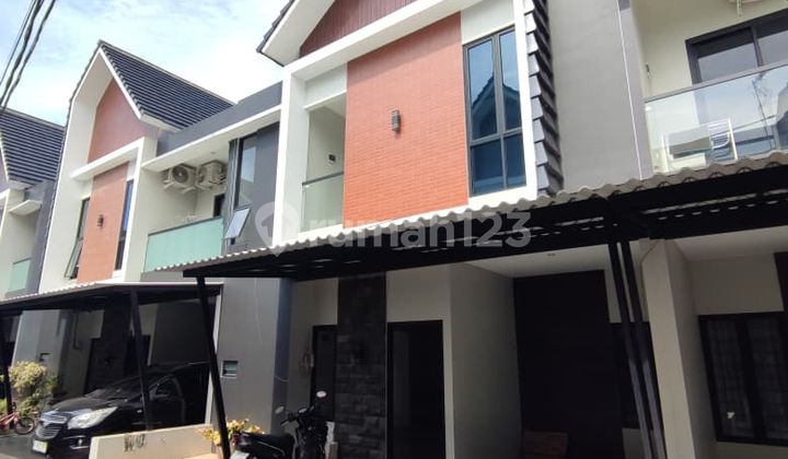 Rumah 2 Lantai Siap Huni Dekat Arundina Mart Cibubur Ciracas Jakarta Timur 2