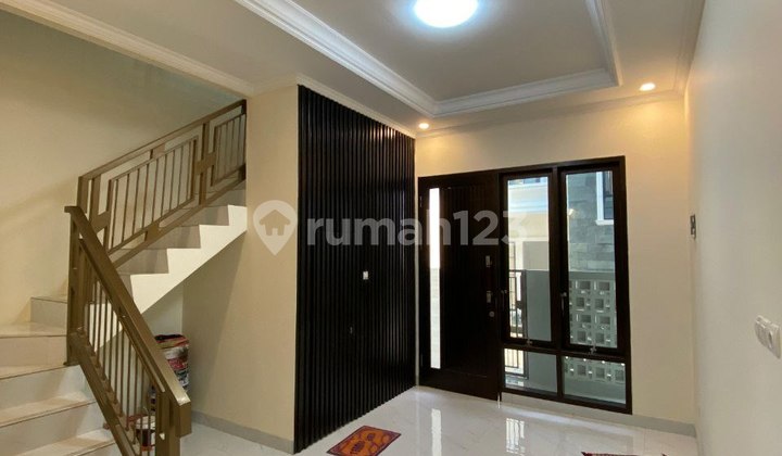 Scandinavian House Cluster Wide Access for 2 Cars Ready to Occupy in Pancoran Mas, Depok 2