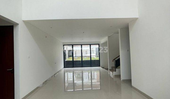 Rumah Siap Huni Dengan Kolam Renang di Bintaro Sektor 9 Tangsel 2