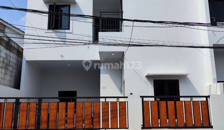 Rumah 2 Lantai Luas Siap Huni di Cijantung Pasar Rebo Jakarta Timur 1