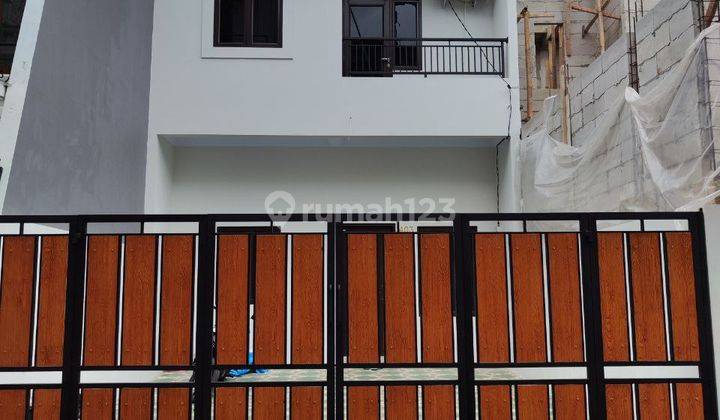 Rumah Dalam Komplek Besar Kalisari Pasar Rebo Jakarta Timur Strategis 2