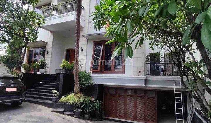 Rumah Dijual Jl Mangunsarkoro Menteng Jakarta Pusat 1