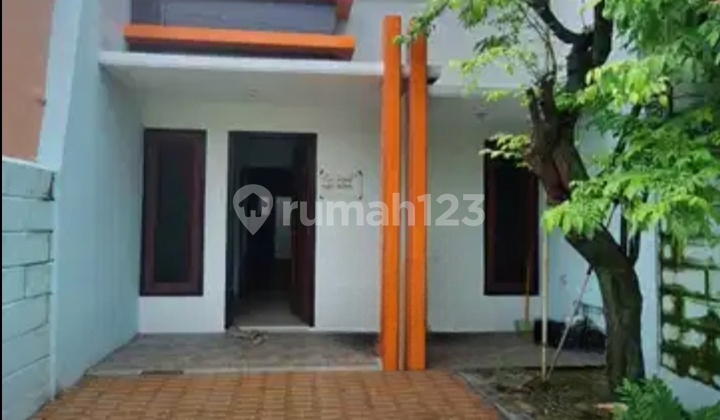 FOR RENT: Second-hand, Move-in Ready House in D Area Near Kapas Krampung, Surabaya FOR RENT: Second-hand, Move-in Ready House in D Area Near Kapas Krampung, Surabaya