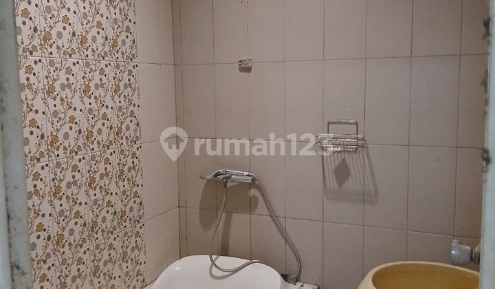 For Rent: Well-Maintained 2-Story Second-Hand House in Semolowaru Area, Surabaya